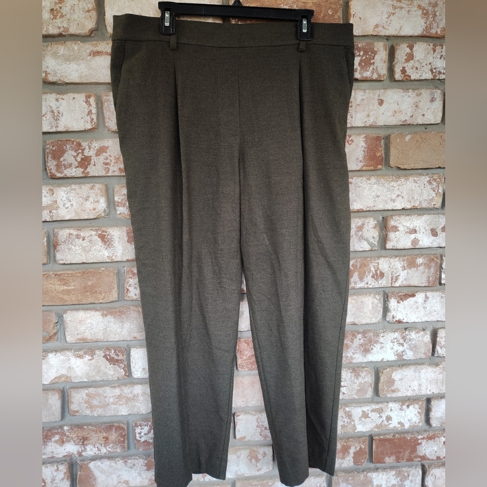 LOFT NWT Green Pleated Front Tapered Leg Trouser Pull-On Pants  XL Career Casual